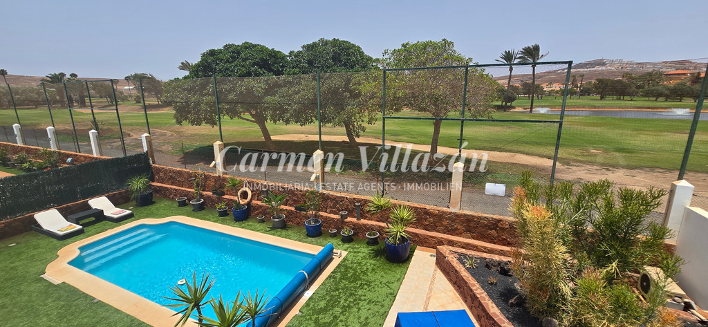 Vistas y piscina Villa Las Cascadas