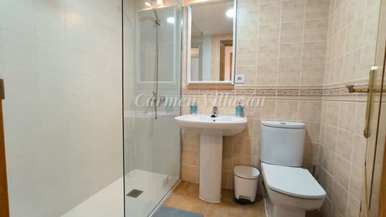 25 BAÑO ESTANCIA SUPERIOR