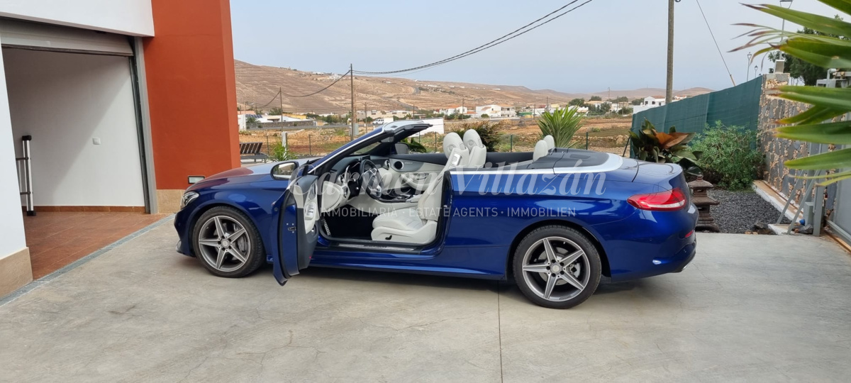 Segundo coche en venta junto con la villa en Los Estancos, Fuerteventura