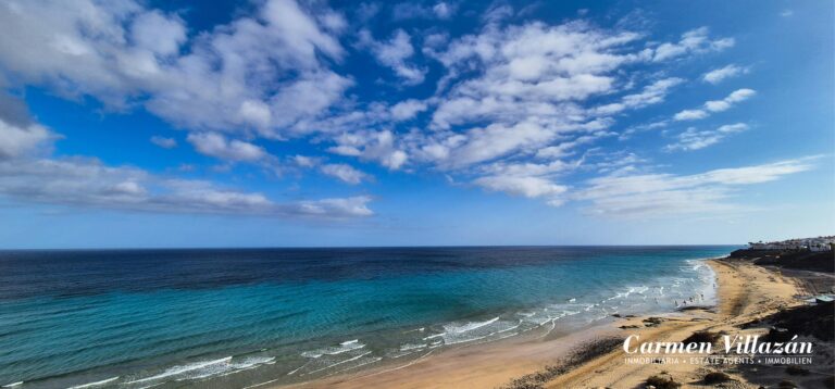 Por qué cada vez más europeos eligen Fuerteventura para vivir o invertir