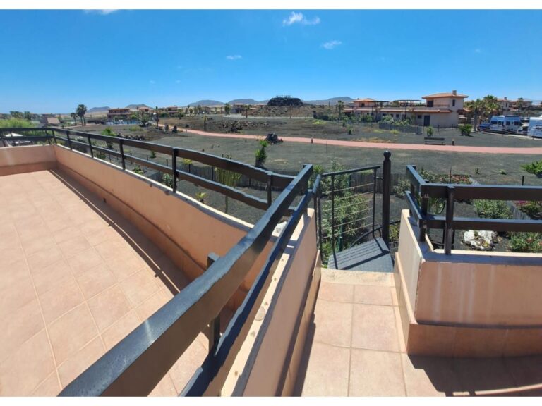 terraza y acceso 1 dormitorios